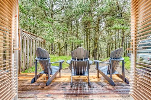 Shorepine Village House | Pelicans Nest - Meredith Lodging