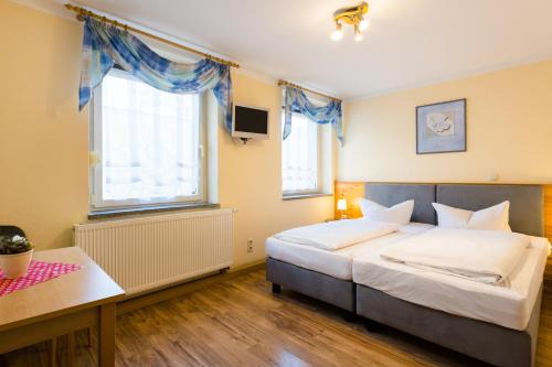 Saalfeld-Saale House | Pension & Ferienwohnungen Töpferstüb'l