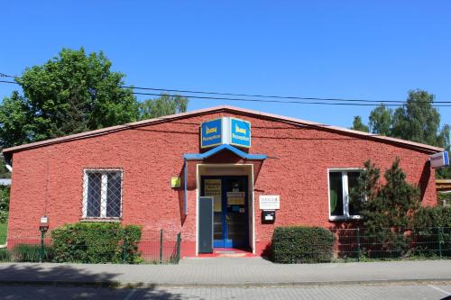 Schoenefeld House | Pension Schwalbenweg