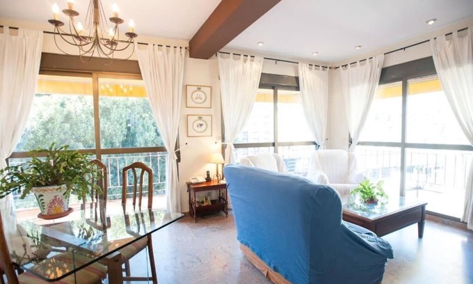 Alfalfa Apartment | Penthouse! Center of Seville! 2 BR + 2 bath!