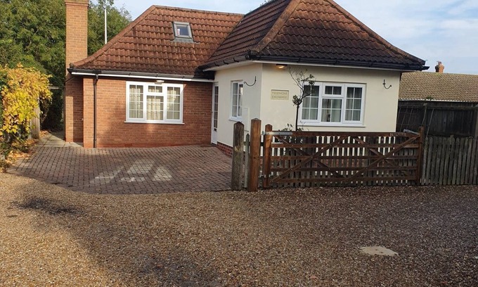 Grimsby House | Perfect Cottage Retreat in Lincolnshire village !