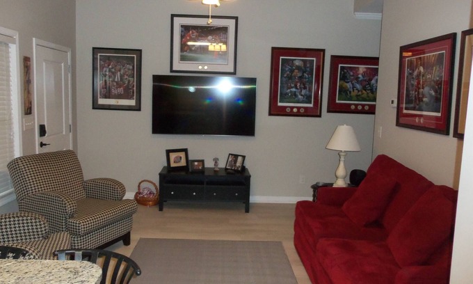 Tuscaloosa Condo | PERFECT PLACE TO STAY FOR ANY ALABAMA VISIT!
