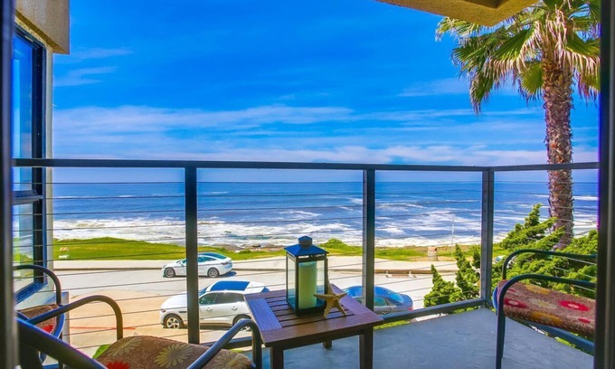 Lincoln Acres Condo | Perfect Sunsets. 2 Bedroom - 2 Bath condo with unobstructed views of the ocean