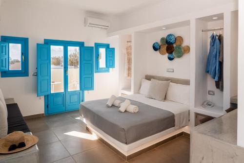Perissa Hotel | Perissa Bay