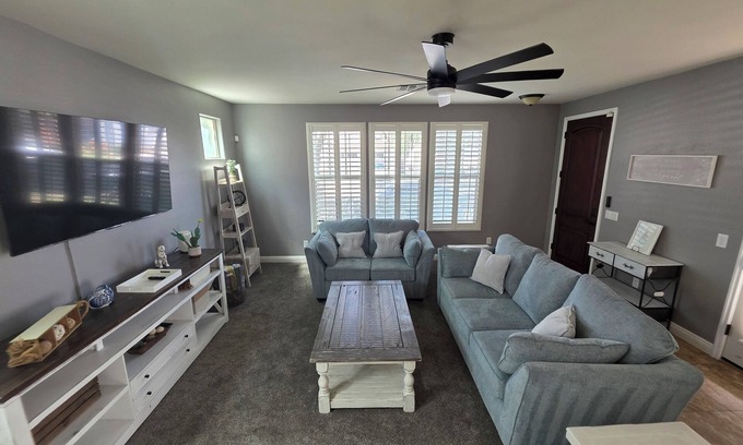 Gilbert House | Pet-Friendly 3 bed Home w/Pool Access, Game Room & Garage – Walk to Dining!