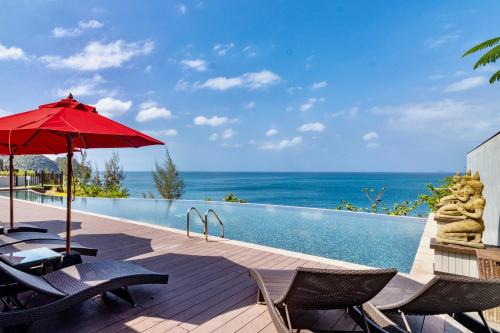 Ko Phi Phi Resort | Phi Phi Holiday Resort, Leam Tong Beach
