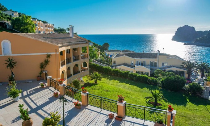 Parelia Hotel | Philoxenia