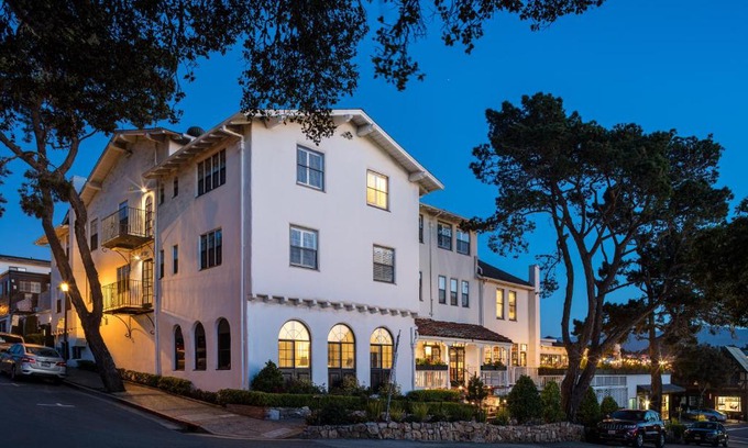 Northwest Carmel Hotel | Pine Inn - Carmel