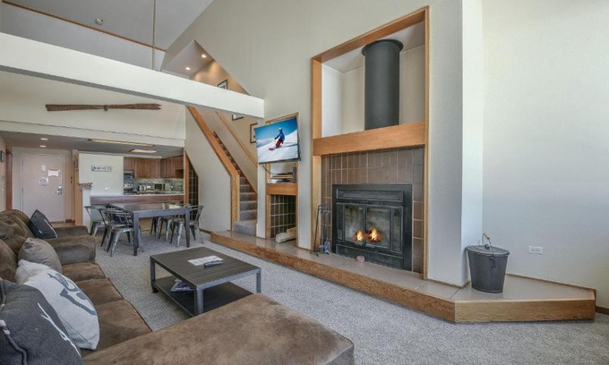 Keystone House | Pines 2128