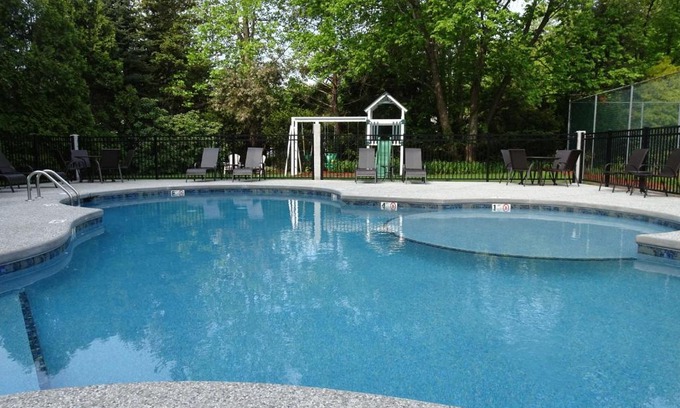 Ogunquit Resort | Pink Blossoms Resort