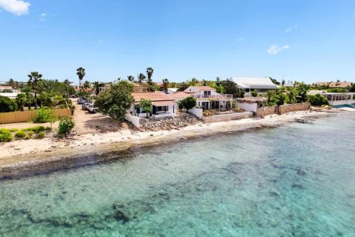 Playa Villa | Pixel Paradise Oceanfront Villa with Stunning Views