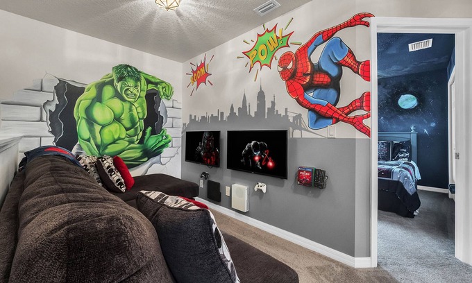 Haines City House | Platinum Rated Villa WITH MASSIVE UPGRADES: Theatre, Arcade, Star Wars