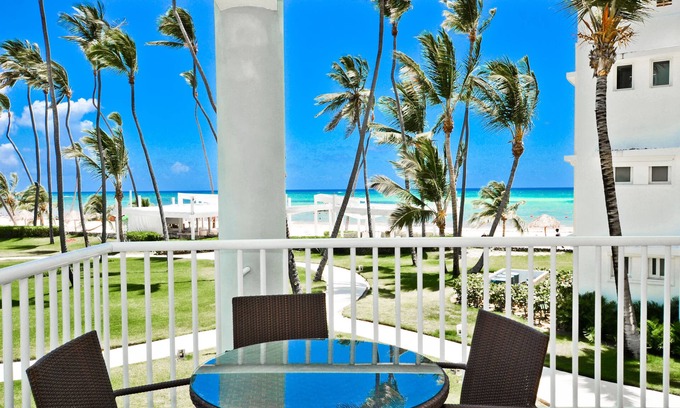El Cortecito Condo | Playa Turquesa I-202 Premier Beachfront Ocean View 85 mbps wifi