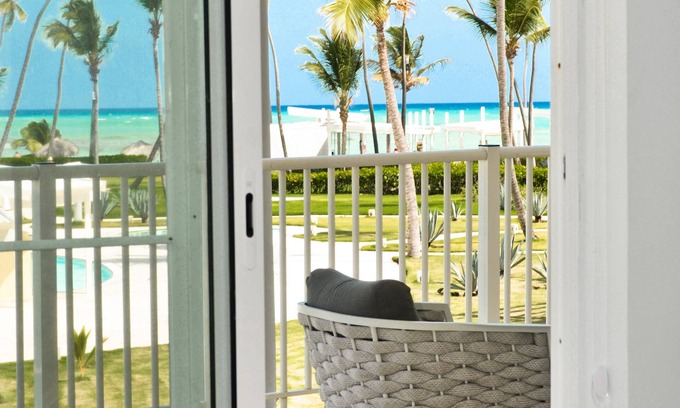 El Cortecito Condo | Playa Turquesa L-202 Premier Beachfront Oceanview/100mbps wifi