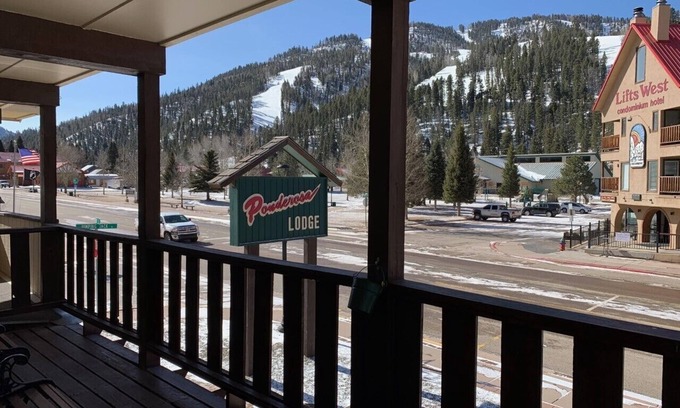 Red River Cabin | Ponderosa Lodge