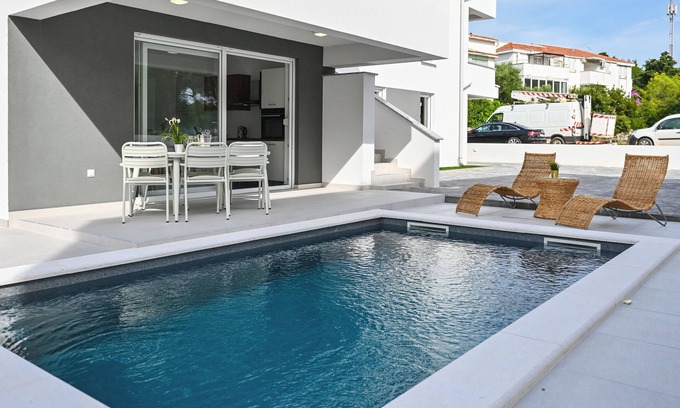 Novalja Apartment | Pool apartments Banta A