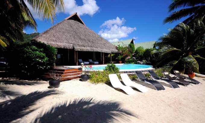 Otumai Villa | Pool&Beach Villa by ENJOY VILLAS MOOREA, white sandy Beach + infinity Pool