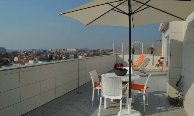 Cedofeita Apartment | Porto: “Musical Porto” – Fabulous view of the “Casa da Música” and surrounding area