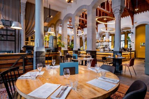 Leeuwarden Hotel | Post-Plaza Hotel & Grand Café