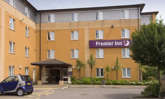 Waddon Hotel | Premier Inn London Croydon - Purley A23