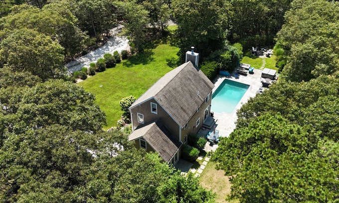 Lagoon Heights House | Private Family Home, Heated Pool, Hottub, 5 BR.4.5 bath, WiFi, AC. NO PETS.