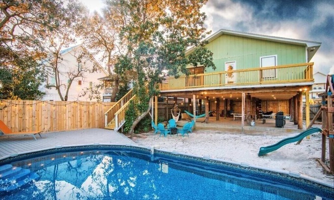 Crystal Beach House | Private Heated Pool & Hot Tub ⛱ 4 Min Walk To The Beach. Zula Beach House Destin