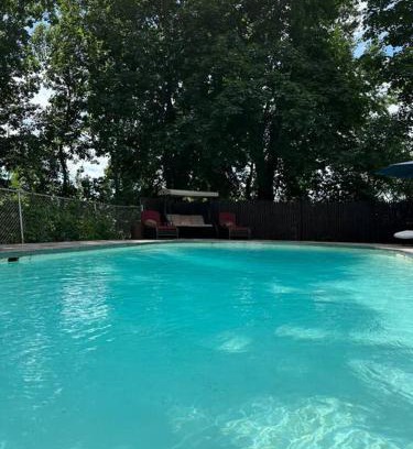 Newton Villa | Private, large villa with heated pool for the summer