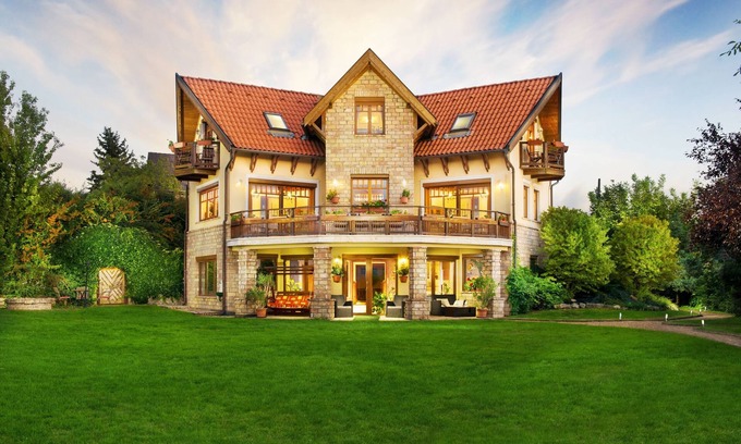 District XXII Villa | Private Luxury VILLA with indoor pool and panorama