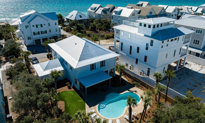 Inlet Beach House | Private pool Sleeps 22. 3min walk to beach. Free beach set ups plenty of Beach!