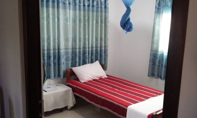 Minuwangoda Resort | Private room ∙ 1 guest