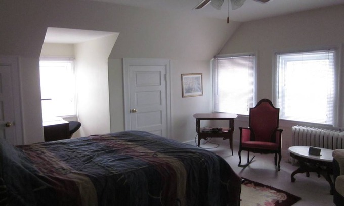 Yale Heights Resort | Private room ∙ 1 guest