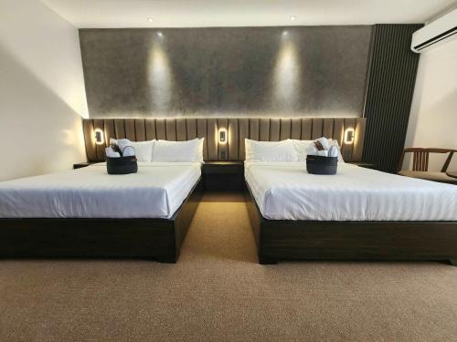 Clark Freeport Hotel | Private Room in M Stay Hotel - Inside Clark, near Midori, Swissotel, and Marriott