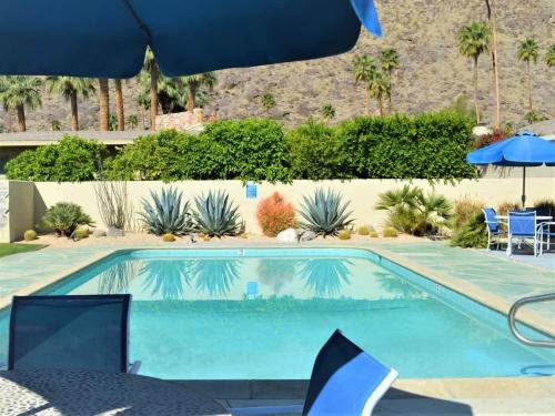 Historic Tennis Club House | PS Downtown Condominium