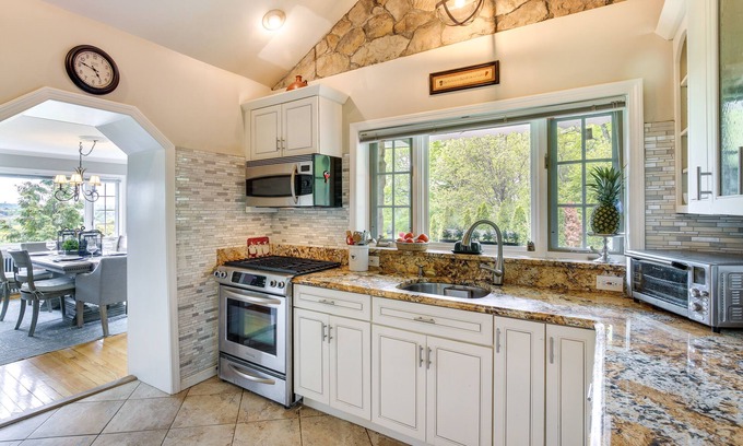 Lake Peekskill Cottage | Putnam Valley Vacation Rental: Patio & Lake Views!