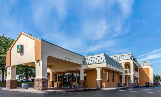 Athens Hotel | Quality Inn Athens I-65/Huntsville Area West