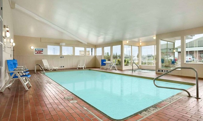 North Bay Hotel | Quality Inn