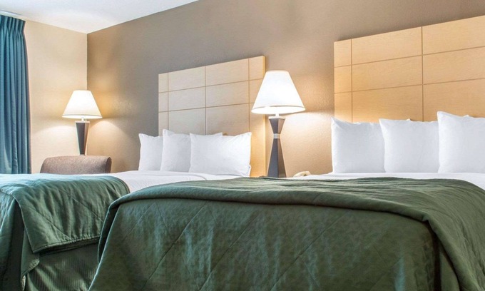 Geneseo Hotel | Quality Inn Geneseo