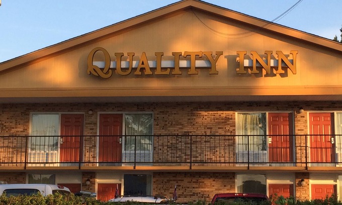 Manning Hotel | Quality Inn Manning I-95