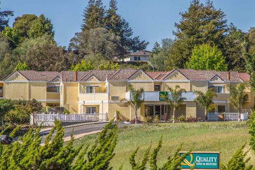 Capitola Hotel | Quality Inn & Suites Capitola By the Sea