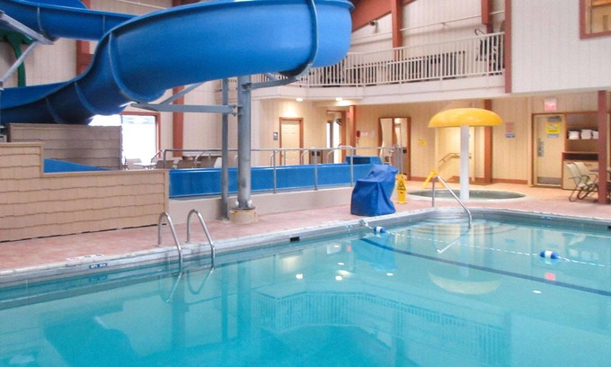 Detroit Lakes Hotel | Quality Inn & Suites Detroit Lakes