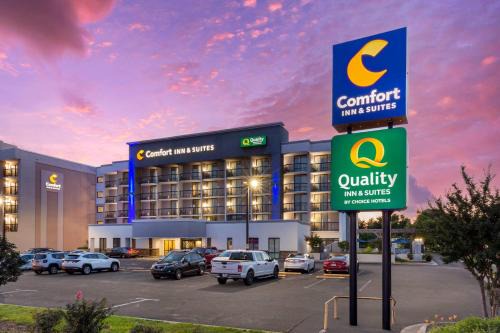 Pine Forest Hotel | Quality Inn & Suites Spring Lake - Fayetteville near Fort Bragg