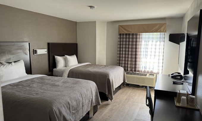 Lavonia Hotel | Quality Inn