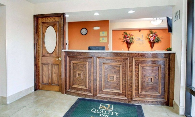 Richland Hotel | Quality Inn