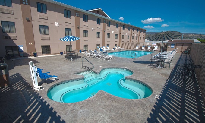 Wenatchee Hotel | Quality Inn Wenatchee/Leavenworth