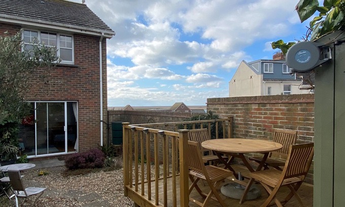 Wyke Regis House | Quiet location, short walk to beach, with views of Portland and Jurassic coast