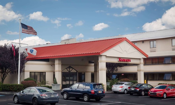Neponset - Port Norfolk Hotel | Ramada by Wyndham Boston