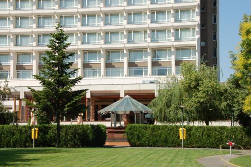 Sector 1 Hotel | Ramada by Wyndham Bucharest Parc Hotel
