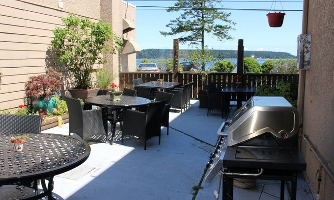 Campbell River Hotel | Ramada by Wyndham Campbell River
