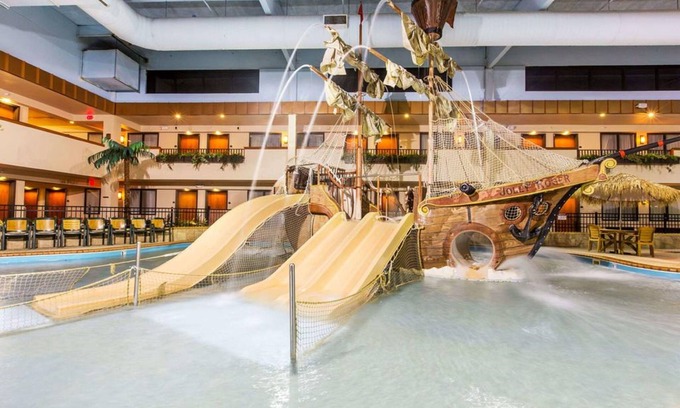 Sioux Falls Hotel | Ramada by Wyndham Sioux Falls Airport-Waterpark & Event Ctr