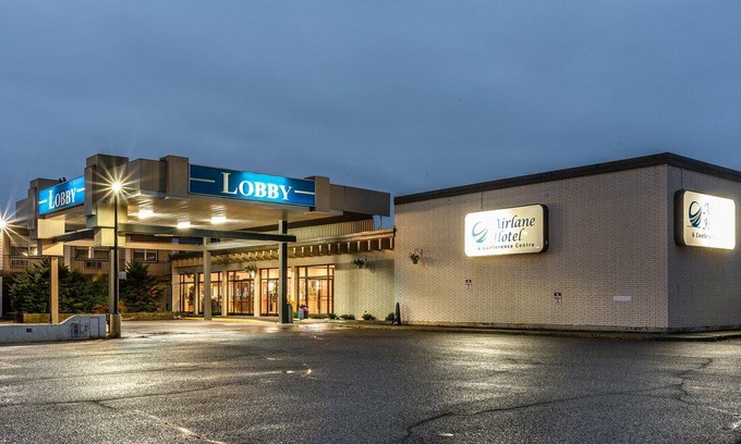 Thunder Bay Hotel | Ramada by Wyndham Thunder Bay Airlane Hotel